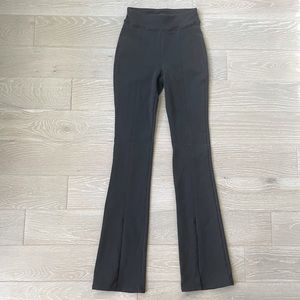 Alo Yoga flutter leggings